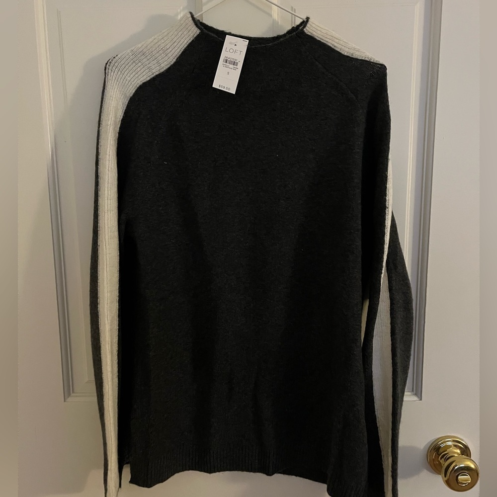LOFT- NWT-Sweater-Size S